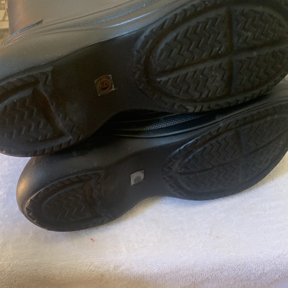 Boots - Picture 4 of 4